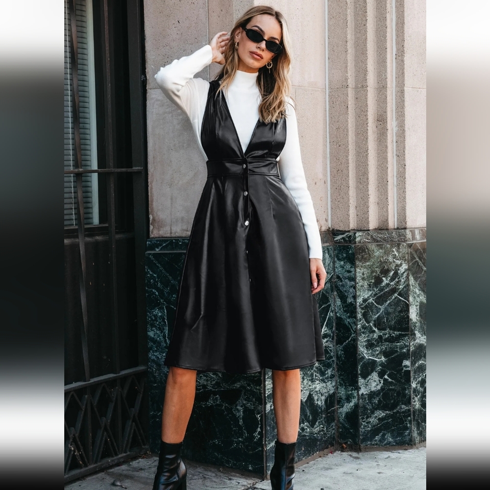 Elegant Black Sleeveless Dress